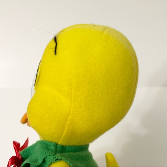 1992 Warner Brothers Tweety Bird Robin Hood Plush Toy 8” Tall - Picture 7 of 13